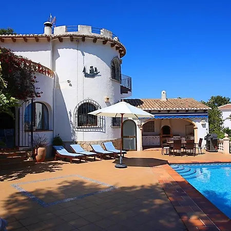 Casa Pera